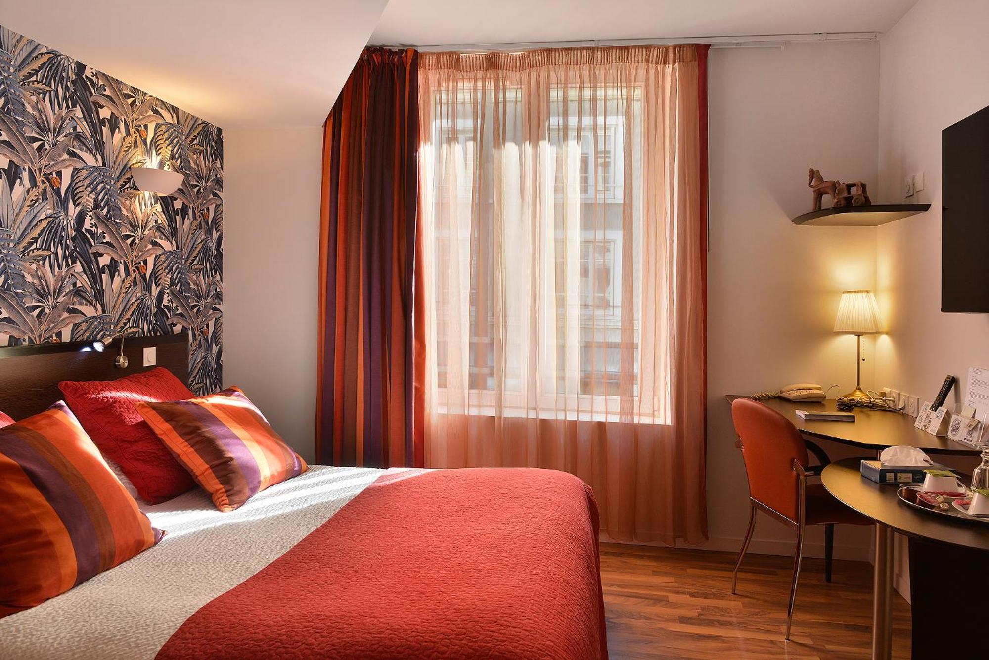Logis Hotels Le Saint Georges Vendôme Buitenkant foto